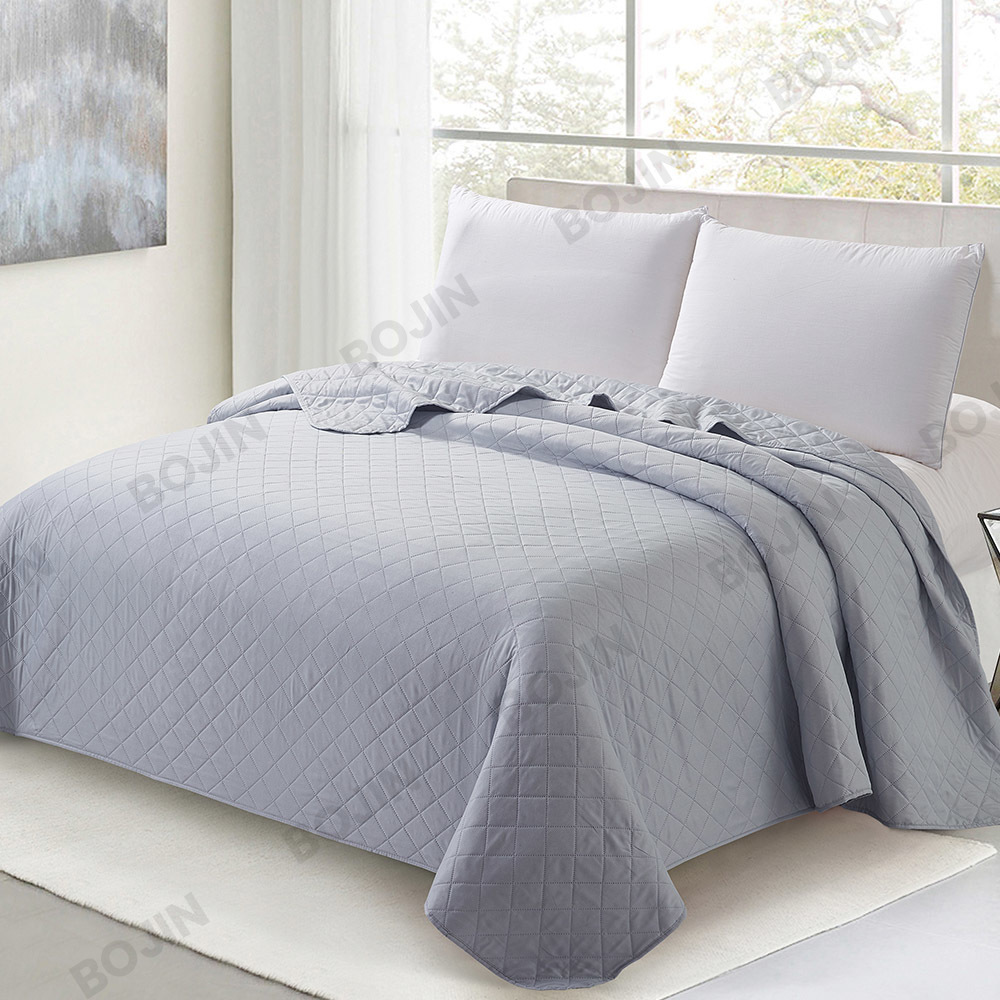 Comfort plain ultrasonic straight edge air conditioner quilt