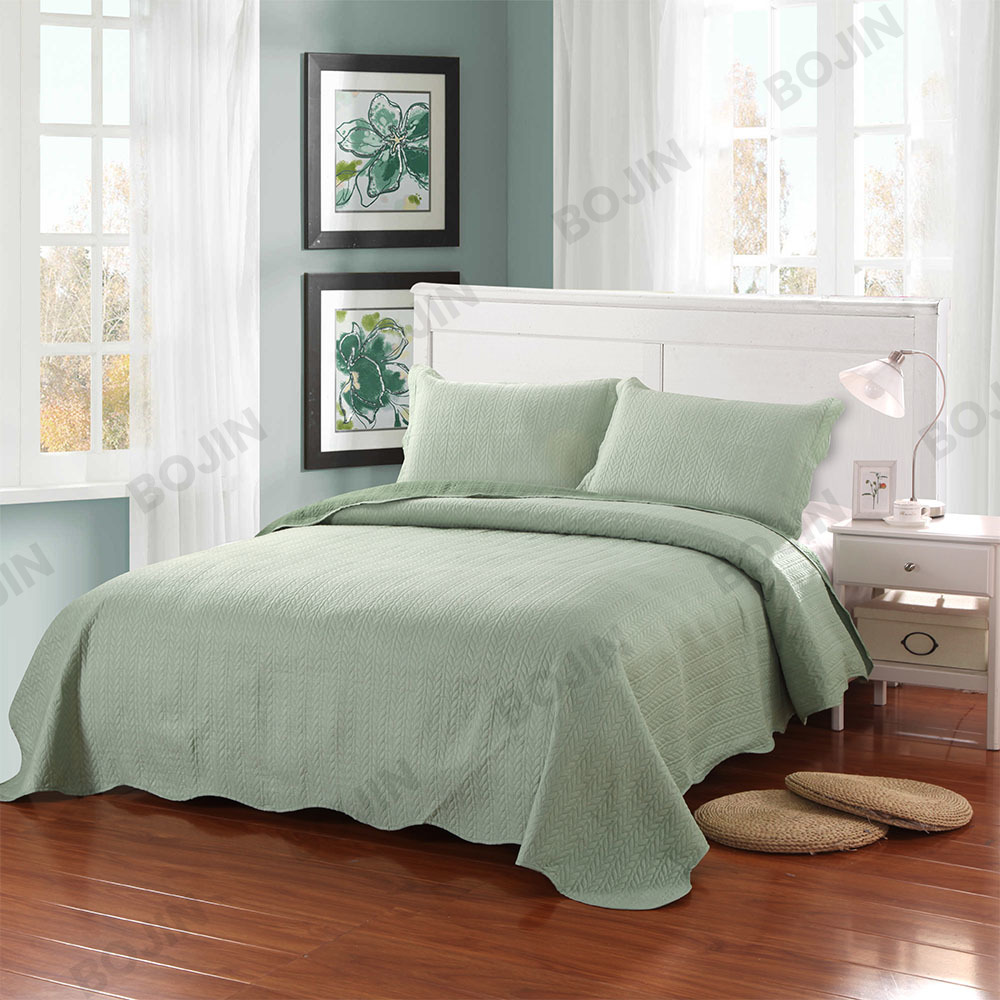 100% polyester solid microfiber ultrasonic   bedspread set bedding set